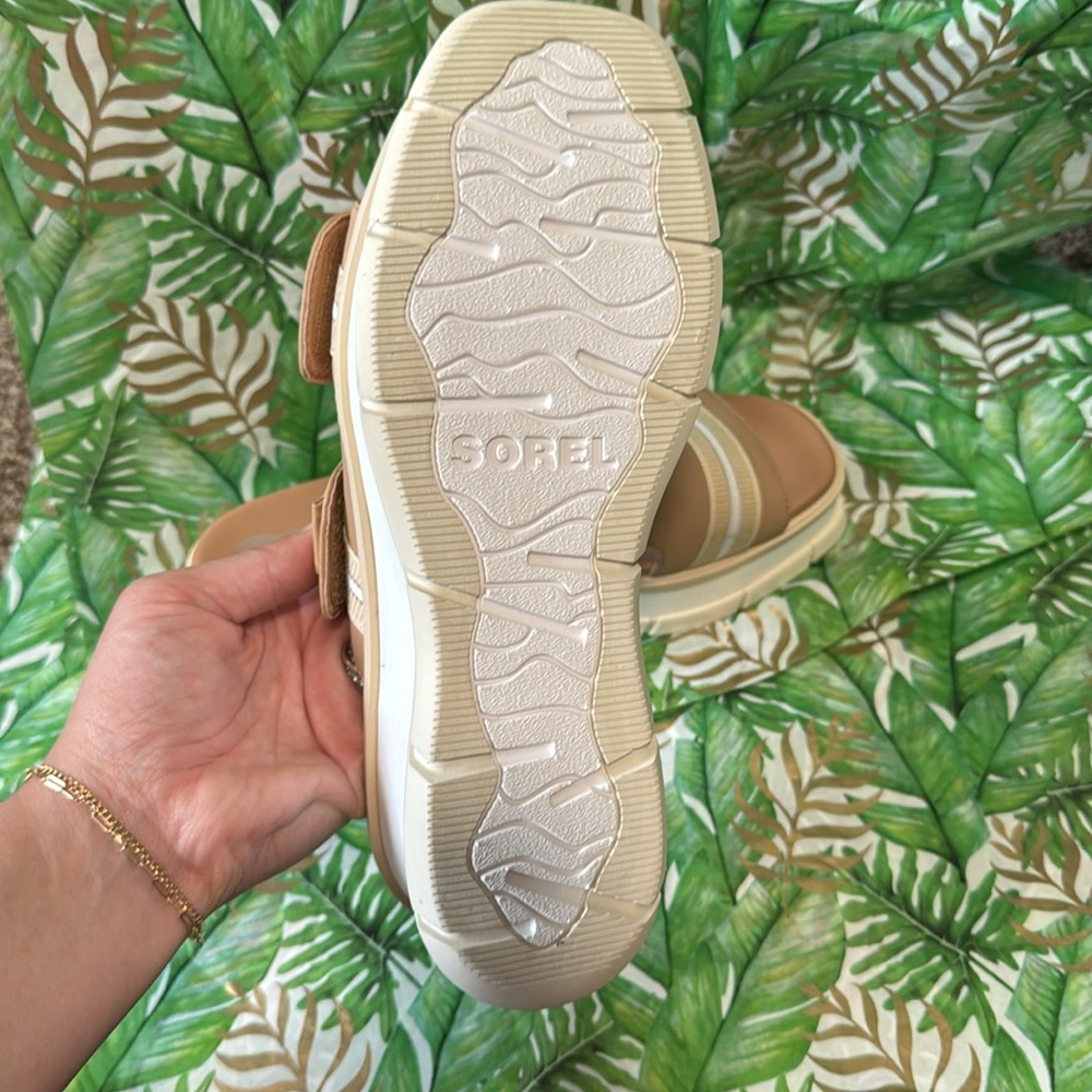 Sorel Women's Sandals in Tan and Cream - Picture 3 of 6